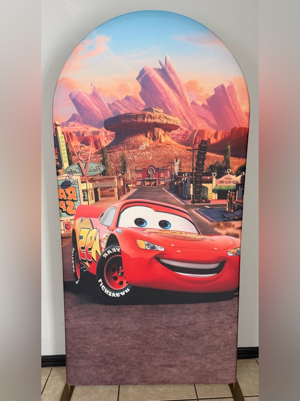 Cars Lightning McQueen Arch Backdrop Cover (READ DESCRIPTION)